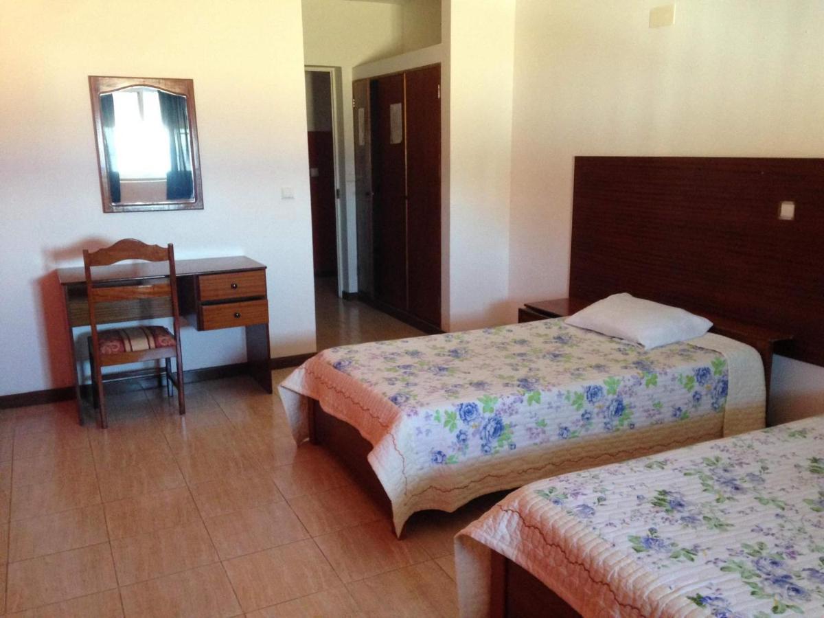 Residencial Laginha (Adults Only) Bed and Breakfast Mindelo Esterno foto