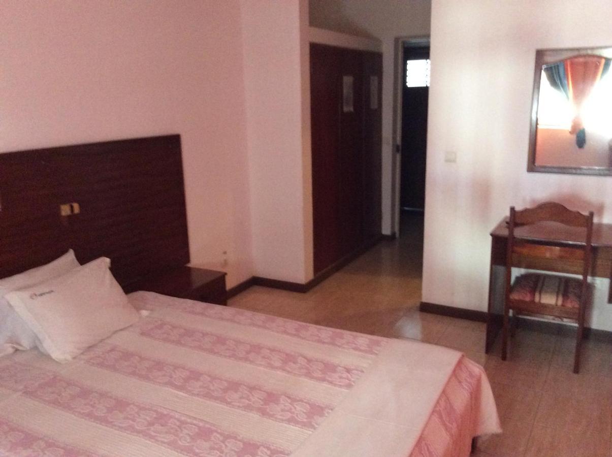 Residencial Laginha (Adults Only) Bed and Breakfast Mindelo Esterno foto
