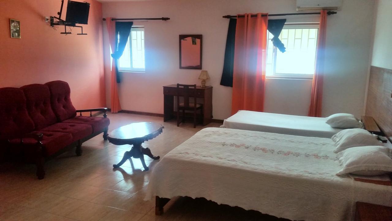 Residencial Laginha (Adults Only) Bed and Breakfast Mindelo Esterno foto